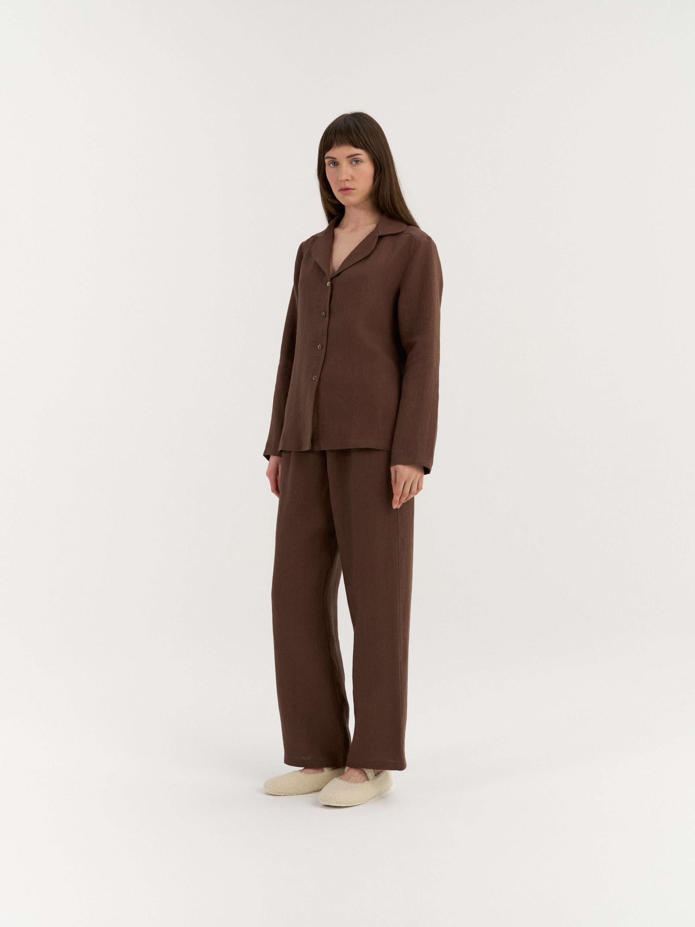 Nachtpyjamaset met lange mouwen in de kleur Dusty Lavender.